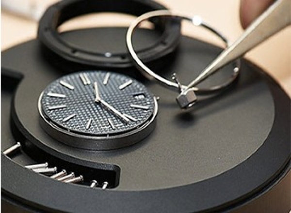 长沙劳力士表维修机芯多少钱